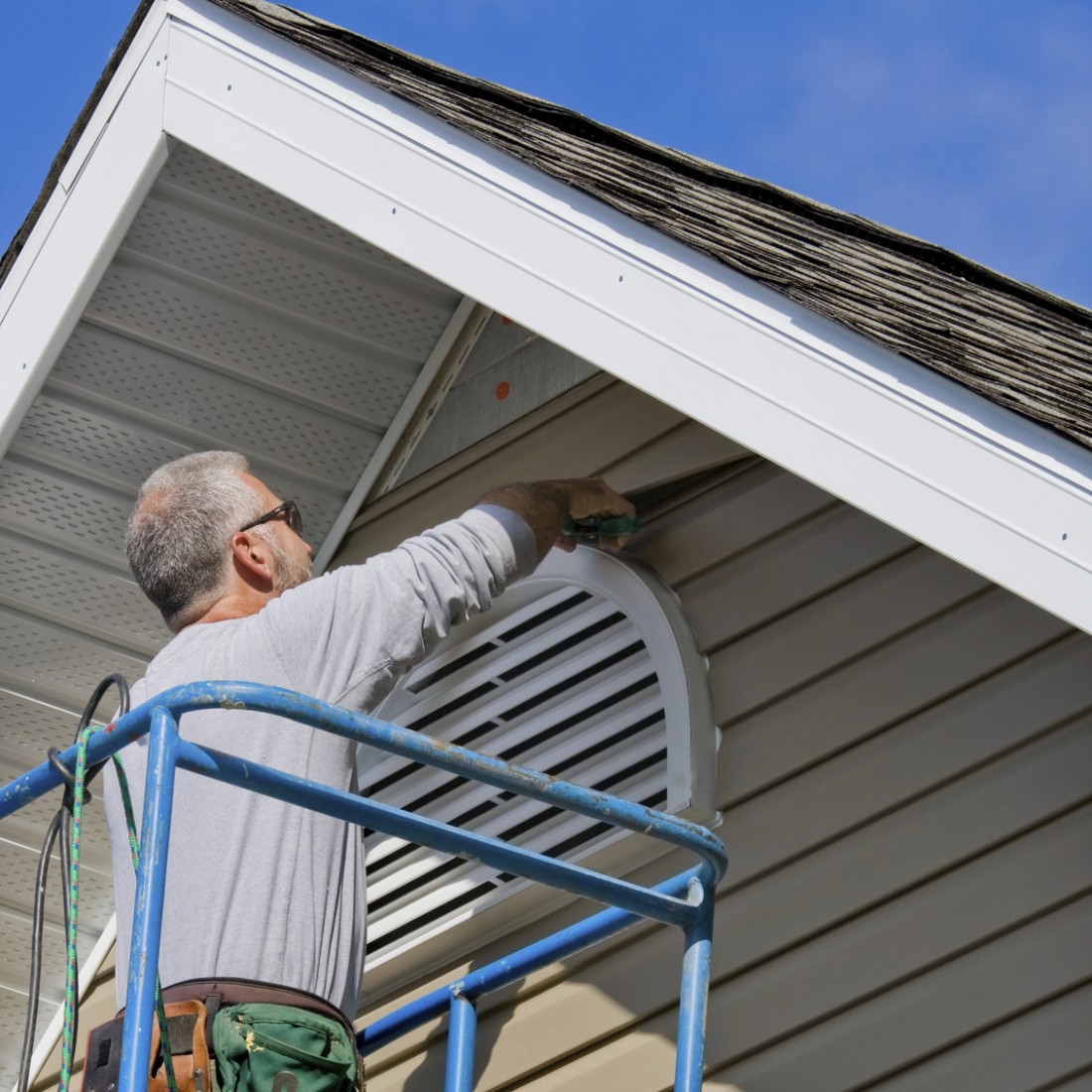 Seamless Gutters Clinton Township MI